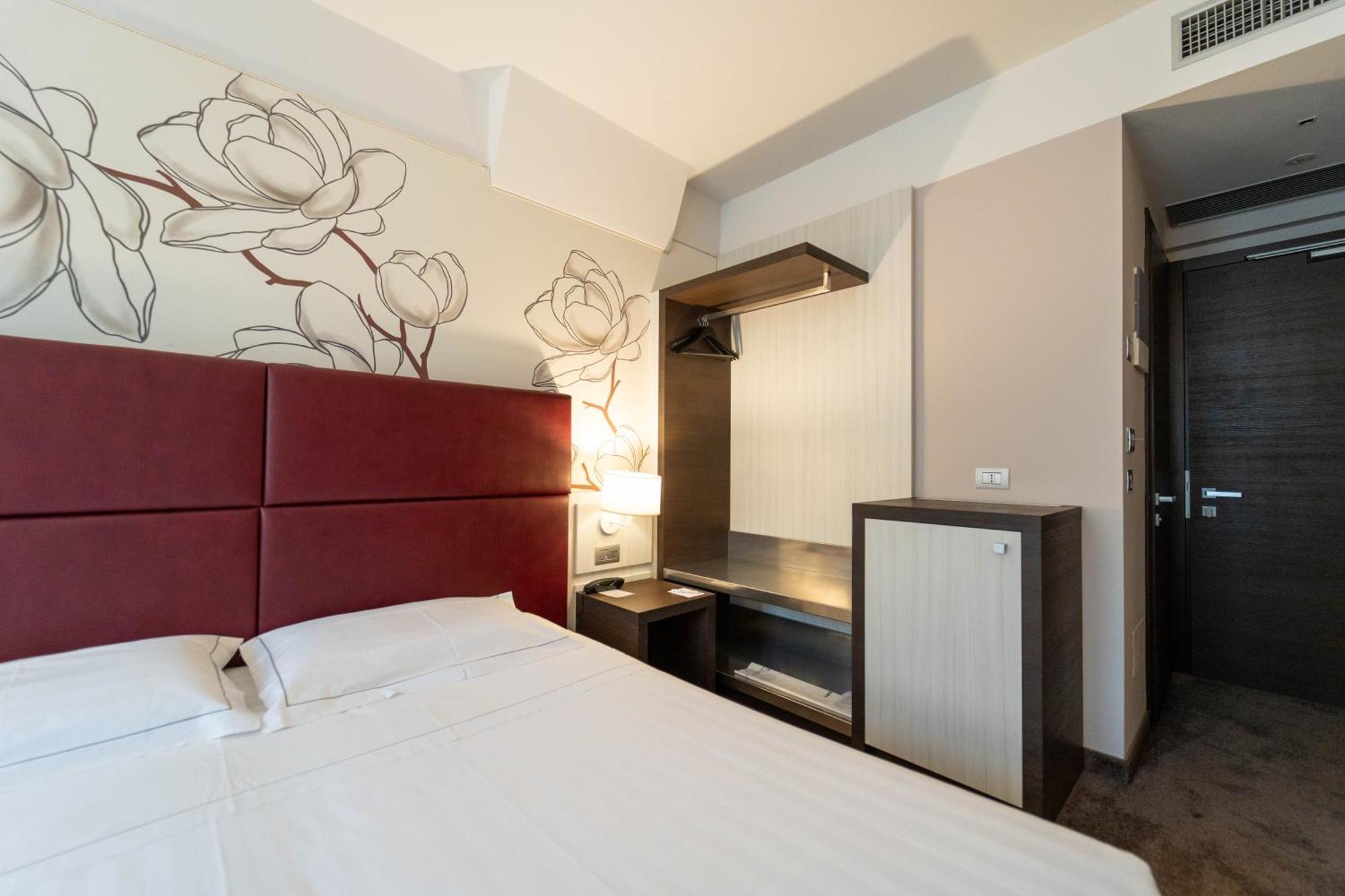 Hotel Villa Nabila 레기올로 외부 사진