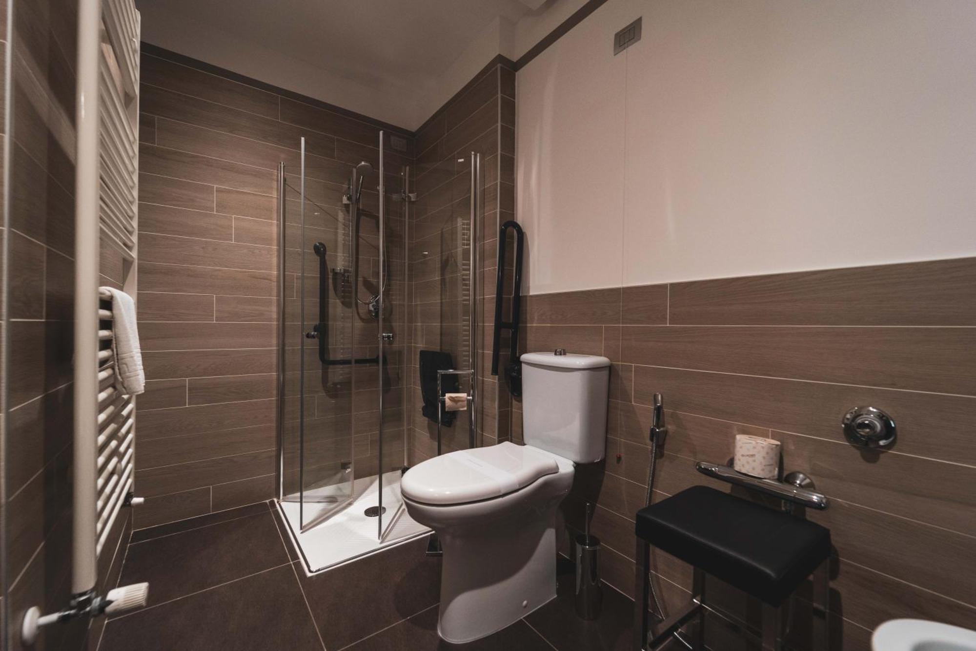 Hotel Villa Nabila 레기올로 외부 사진