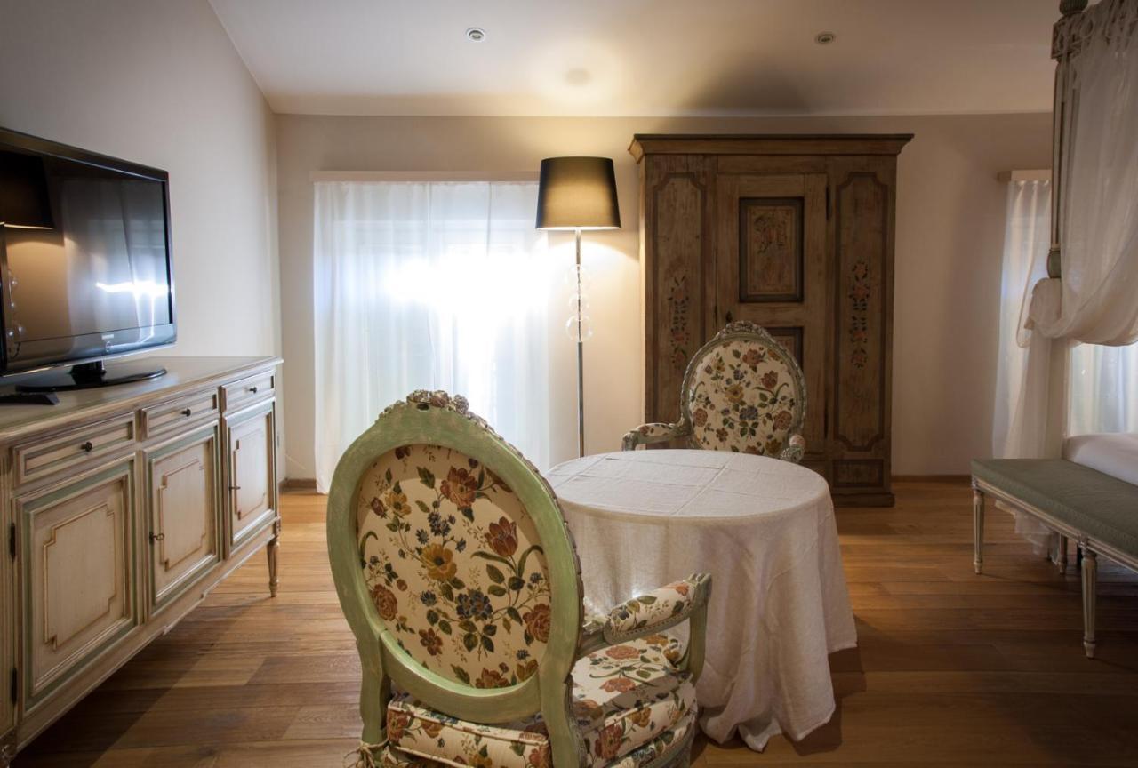 Hotel Villa Nabila 레기올로 외부 사진